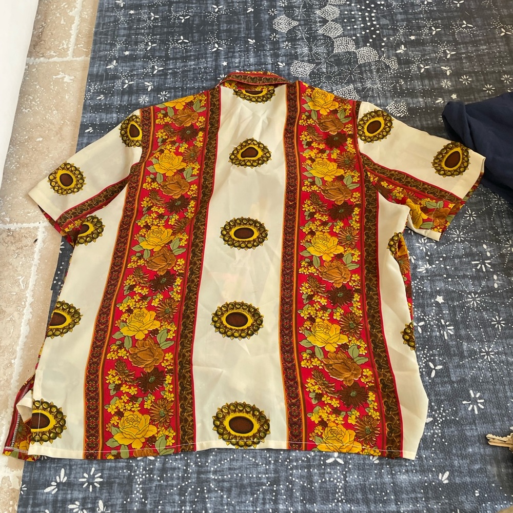 funky button up - Picture 2 of 2